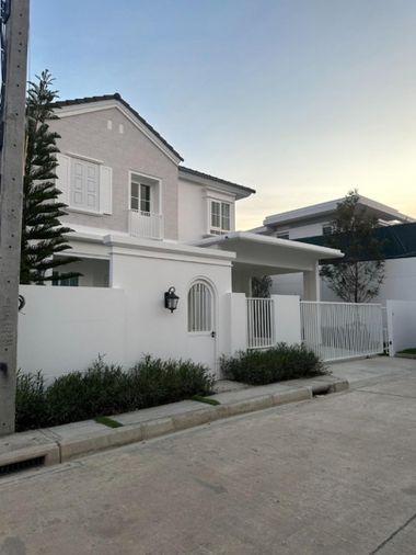 รูป 😊🏡❤️ เช่าบ้าน ชัยพฤกษ์ บางนา กม.15 (Chaiyapruek Bangna KM.15) ตกแต่งสวย ใกล้Mega บางนา - รูปที่ 2/13