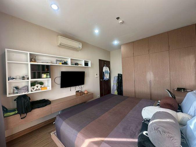 picture Selling The Sky Sriracha, a luxury condo. Beautiful unit, high floor, fully furnished and move in Ready - 9/10