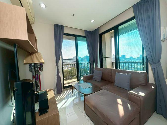 picture Selling The Sky Sriracha, a luxury condo. Beautiful unit, high floor, fully furnished and move in Ready - 3/10