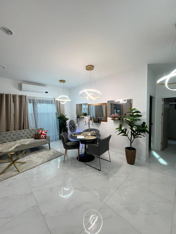 picture House 4 bedrooms for Sale  East Pattaya - 4/23