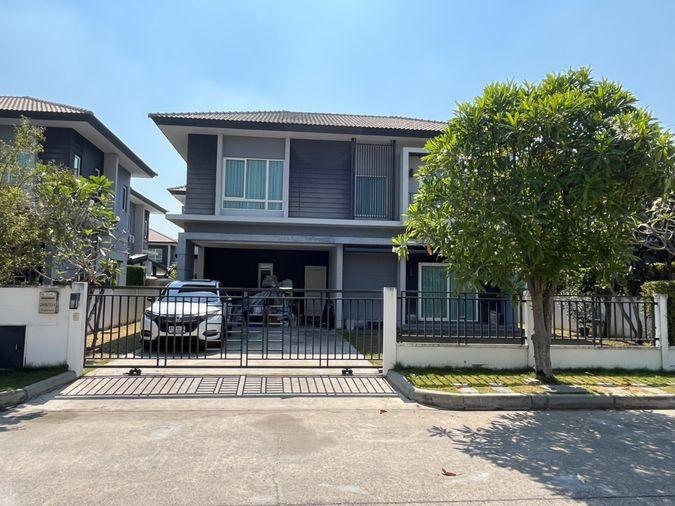 รูป บ้านเดี่ยว 2 ชั้น โครงการ เดอะ เซนโทร วัชรพล  ถนนสุขาภิบาล 5 แขวงออเงิน เขตสายไหม จังหวัดกรุงเทพมหานคร 10220 (ราคา 5,500,000 บาท ) - รูปที่ 1/34
