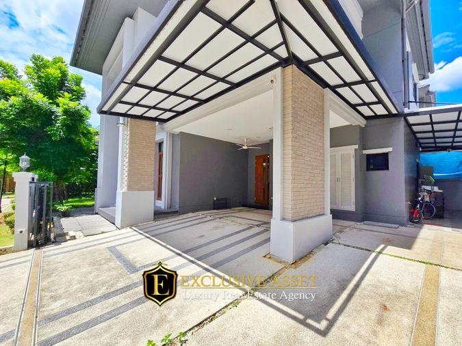 รูป ขายด่วน ม.แกรนด์บางกอก บูเลอวาร์ด สาทร บ้านแปลงมุม สภาพดี 101.3 ตรว. 348 ตรม. สนามหญ้ากว้าง พร้อมเข้าอยู่ - รูปที่ 3/42