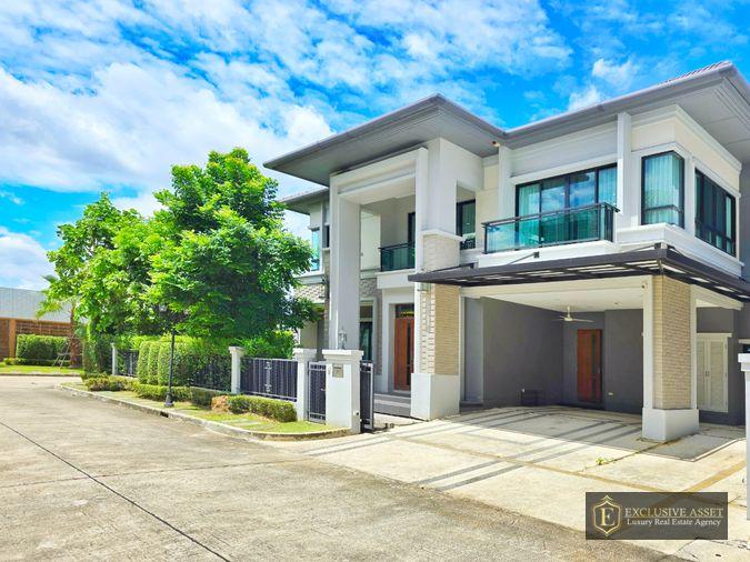 รูป ขายด่วน ม.แกรนด์บางกอก บูเลอวาร์ด สาทร บ้านแปลงมุม สภาพดี 101.3 ตรว. 348 ตรม. สนามหญ้ากว้าง พร้อมเข้าอยู่ - รูปที่ 2/42