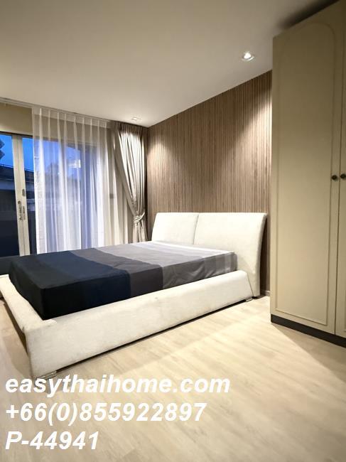 รูป P-44941 วิทยุ คอมเพล็กซ์ 2 นอน วิวเมือง ราคาดี! ใกล้ Central Embassy Line Id: @easythaihome 085-592-2897 - รูปที่ 7/29
