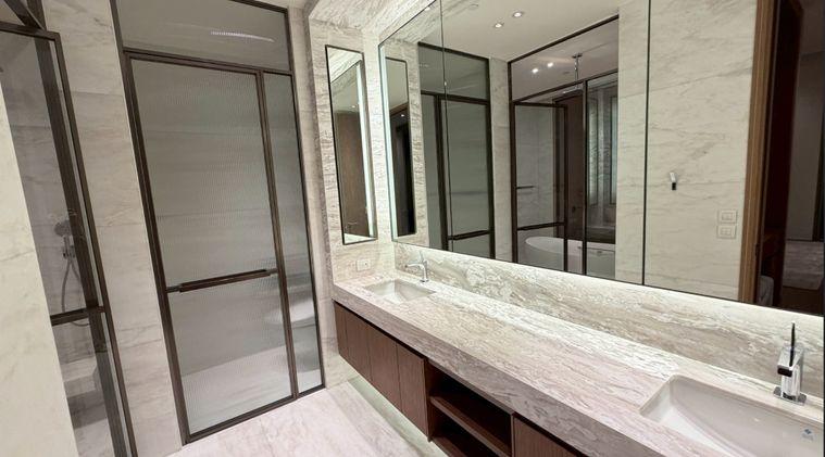 picture Scope Langsuan. 2beds 163sqm. Line id: @pfagent - 12/17