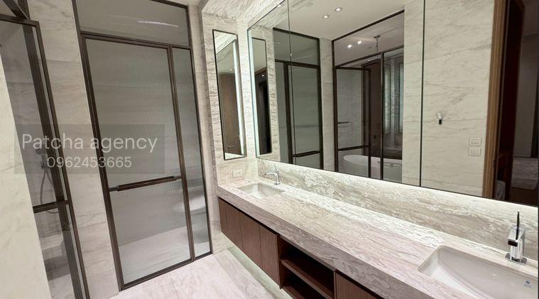 picture Scope Langsuan. 2beds 163sqm. Line id: @pfagent - 12/17