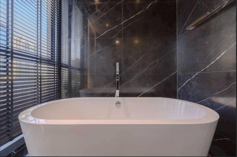 picture Monument Thonglor. 2bed 125sqm. Line id: @pfagent - 17/24