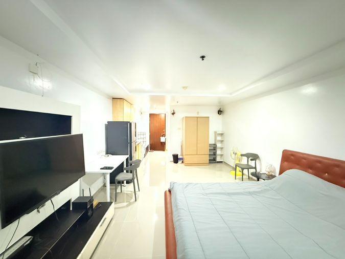 picture Trendy Condo. studio 35sq.m.  Line id: @pfagent - 1/8