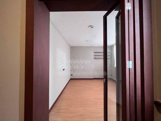 picture House for rent at Panya Pathanakarn Onnut - 43/64