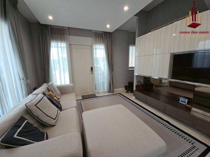 picture ✨ For Rent: The Landmark Ekamai - Ramindra ✨   💰 Only 55,000 THB/month - 3/10
