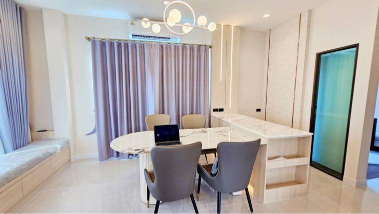 รูป บ้านเดี่ยว บางกอก บูเลอวาร์ด บางนา-กม.5 (4 ห้องนอน 4 ห้องน้ำ) เช่า 130,000/เดือน▫️Line: @sanhaproperty📲092-6242892 รหัส SHW064  - รูปที่ 4/14