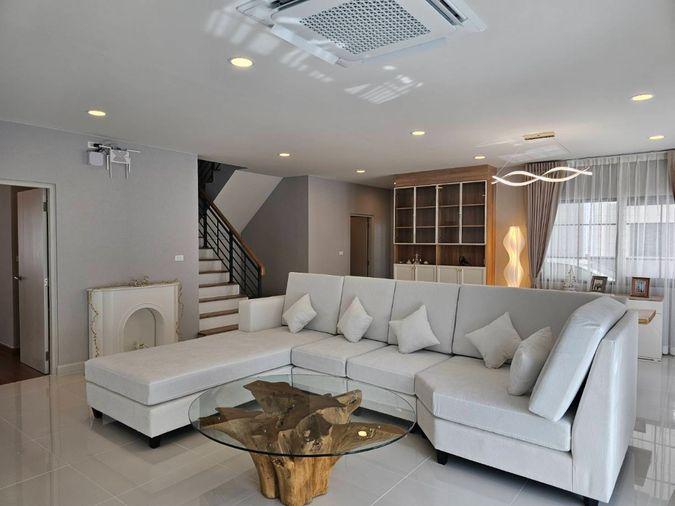รูป ✅ ✅ Centro Bangna , Luxury House 4 ห้องนอน พร้อมเข้าอยู่ ติดต่อไลน์ @bktasset หรือโทร 095-325-8928 - รูปที่ 3/31