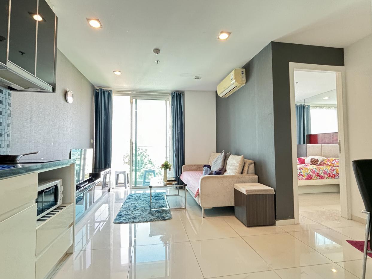 รูป The Vision 1 bedroom Unit for sale in Pratumnak - รูปที่ 1/15