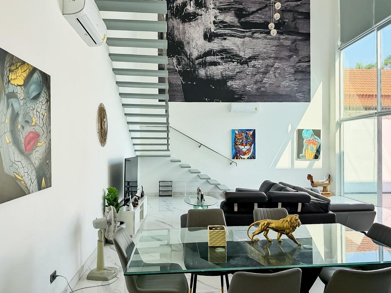 รูป New Modern Luxury Pool Villa for Rent on Pratumnak Hill - รูปที่ 4/15