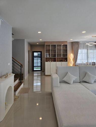 รูป ✅ ✅ Centro Bangna , Luxury House 4 ห้องนอน พร้อมเข้าอยู่ ติดต่อไลน์ @bktasset หรือโทร 095-325-8928 - รูปที่ 10/31