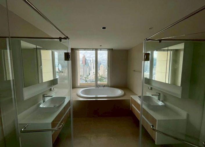 picture Selling a burden 🔥🔥 Special price condo, good location, The Empire Place MD-26086118 - 14/15
