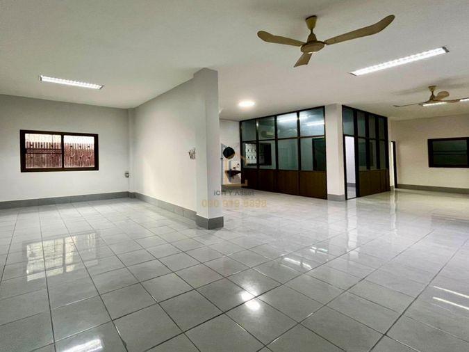 picture Rare Large Standalone Office – 11b12b 45mb - Office Building - Ratchada 3 📞Call 090 919 9898 - 12/25