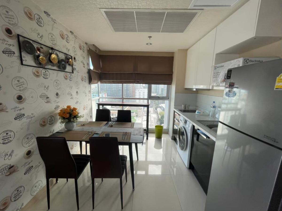 รูป ขายด่วน Life Ratchadaphisek โครงการสวยทำเลใจกลางรัชดาใกล้รถไฟฟ้า แบบห้อง 2 ห้องนอนใหญ่ 65 ตารางเมตร วิวไม่บล๊อค นัดดูห้องได้ตลอดครับ - รูปที่ 3/12