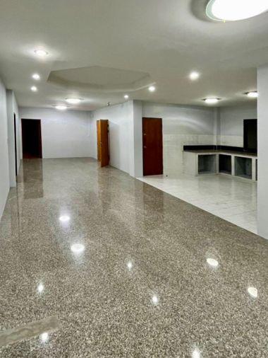 picture Rare Large Standalone Office – 11b12b 45mb - Office Building - Ratchada 3 📞Call 090 919 9898 - 7/25