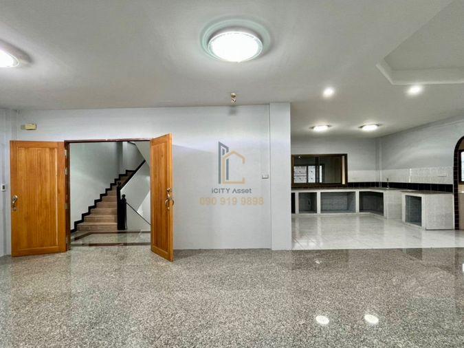 picture Rare Large Standalone Office – 11b12b 45mb - Office Building - Ratchada 3 📞Call 090 919 9898 - 10/25