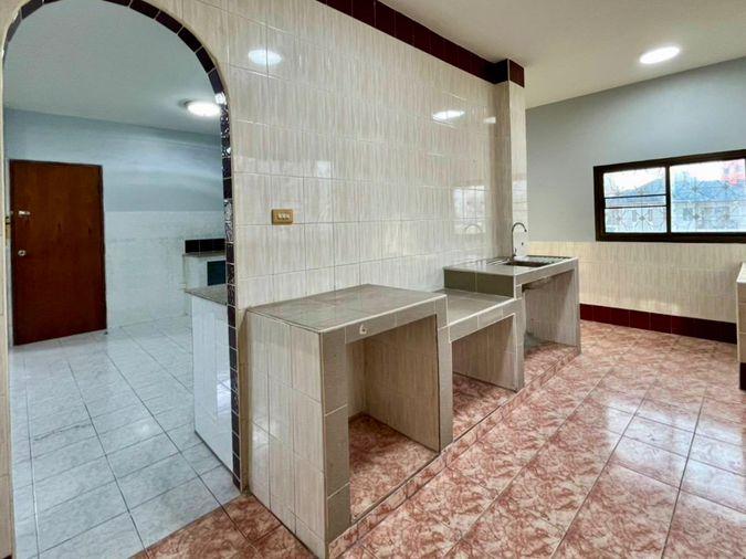 picture Rare Large Standalone Office – 11b12b 45mb - Office Building - Ratchada 3 📞Call 090 919 9898 - 13/25