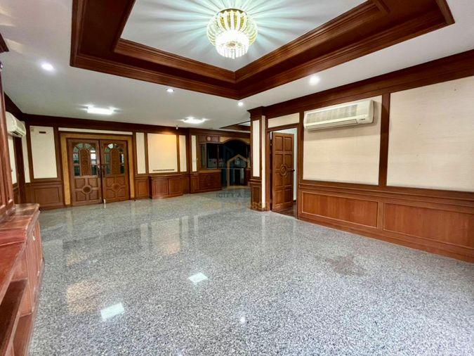 picture Rare Large Standalone Office – 11b12b 45mb - Office Building - Ratchada 3 📞Call 090 919 9898 - 6/25
