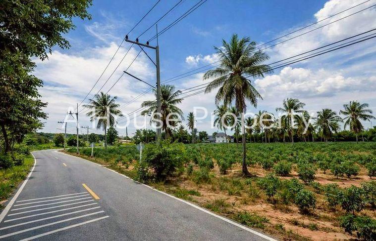 รูป ขายที่ดินพัทยา ราคาพิเศษ แปลงสวย ใกล้โรงเรียนนานาชาติรีเจนท์ - รูปที่ 2/4