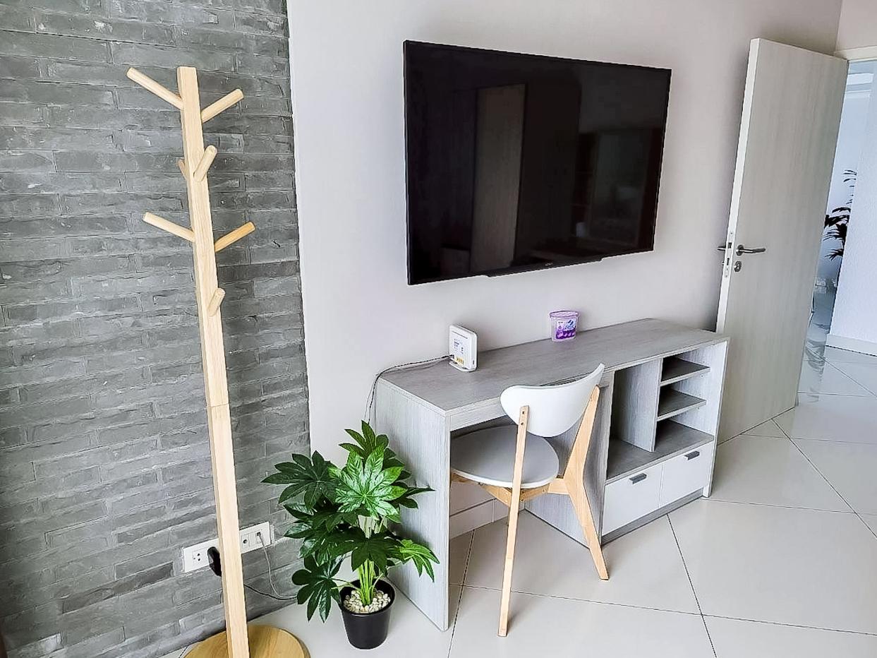 รูป Condominium at View Talay 6 Pattaya for Sale Beachfront Unit - รูปที่ 12/21