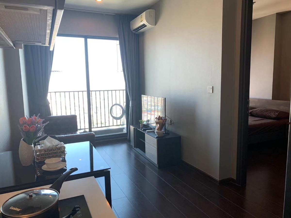 picture condo for rent :  C-Ekkamai (BTS Ekkamai)  (Rt-01) - 1/17