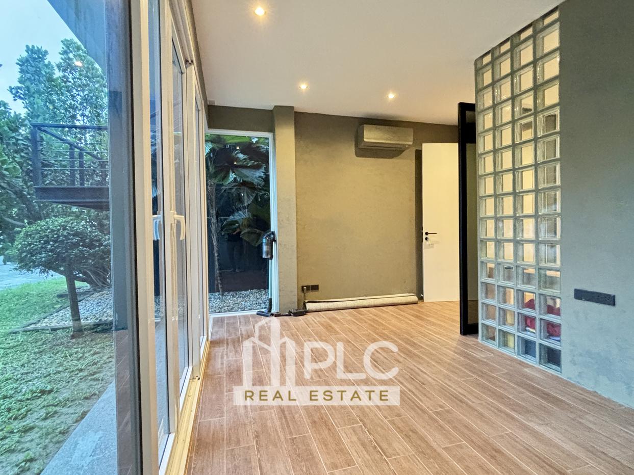 รูป 4 Bedroom Pool View Villa for sale in Bang Saray - รูปที่ 13/24