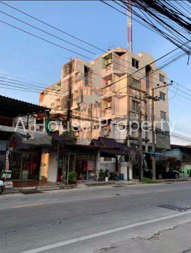รูป ขายอพาร์ทเม้นท์ 5 ชั้น ติดถนนเส้นหลัก ศรีราชา-หนองยายบู่ - รูปที่ 1/5