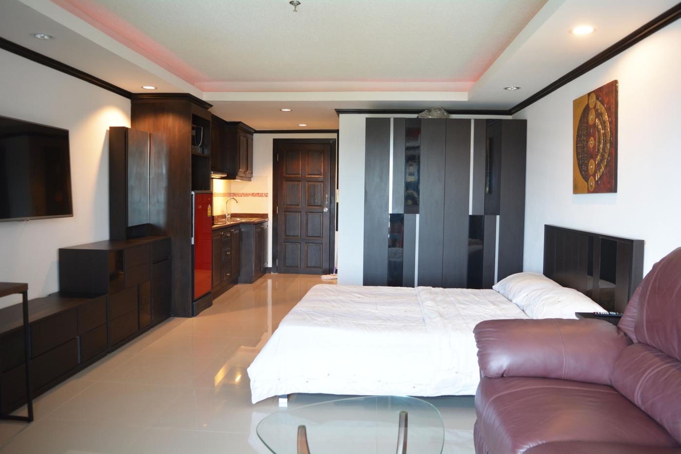 picture Angket Condominium Studio for sale Jomtien Pattaya - 1/9
