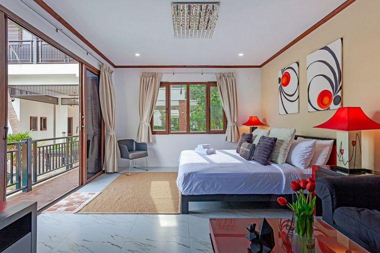 รูป Beverly Thai House Pool Villa Pattaya ถนนสุขุมวิท บางละมุง ชลบุรี 166 ตารางวา 5 นอน 5 น้ำ ตกแต่งครบ - รูปที่ 9/13