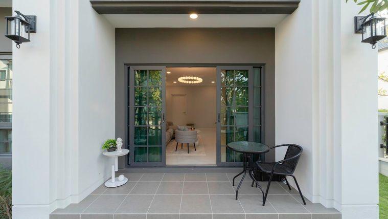 picture For Rent - Centro Bangna , Luxury House 4 bedrooms 5 bathrooms - 31/37