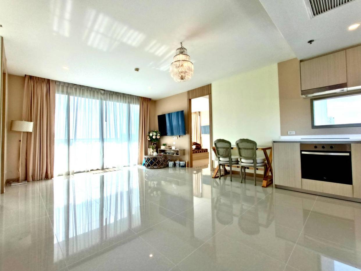 picture The Riviera Jomtien Condominium for Sale 2 BR Sea View Unit - 1/14