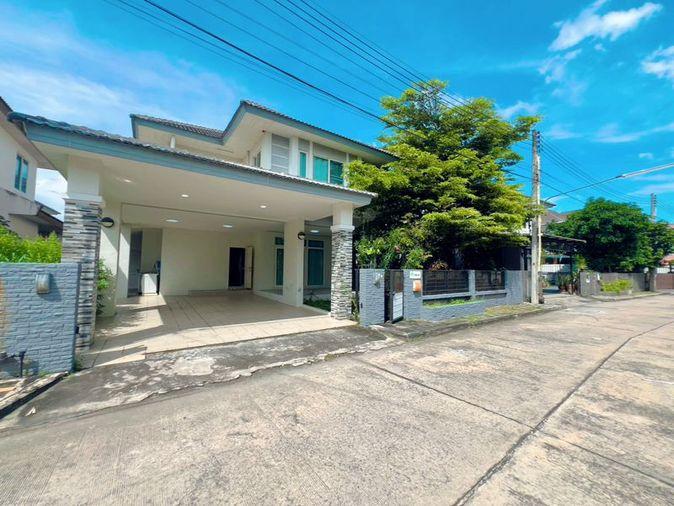 picture Resale detached house in Country Home Lake and Park project, Assumption - Sriracha, Chonburi. - 1/20