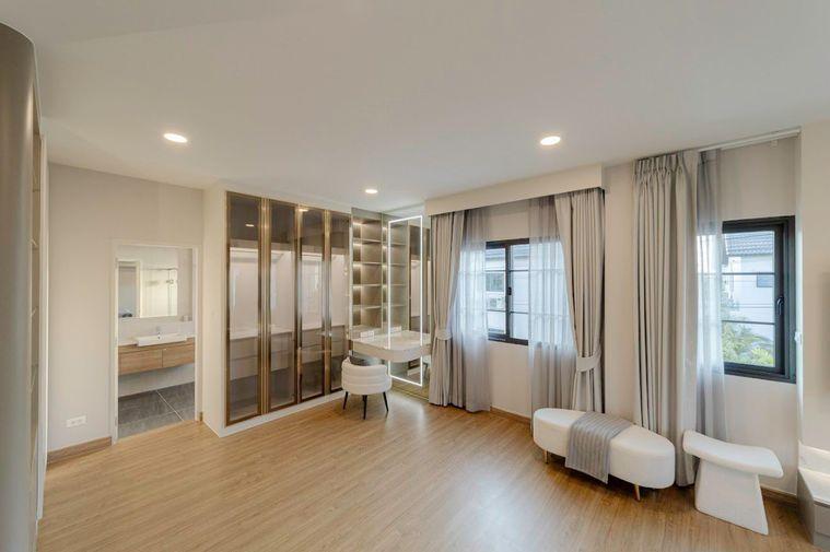 picture For Rent - Centro Bangna , Luxury House 4 bedrooms 5 bathrooms - 11/37