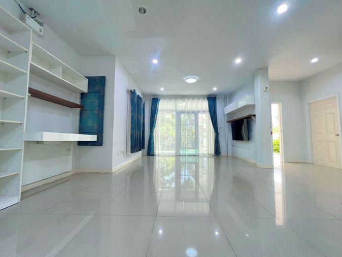 picture Resale detached house in Country Home Lake and Park project, Assumption - Sriracha, Chonburi. - 5/20