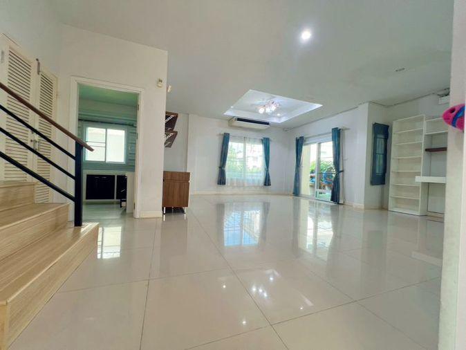 picture Resale detached house in Country Home Lake and Park project, Assumption - Sriracha, Chonburi. - 6/20