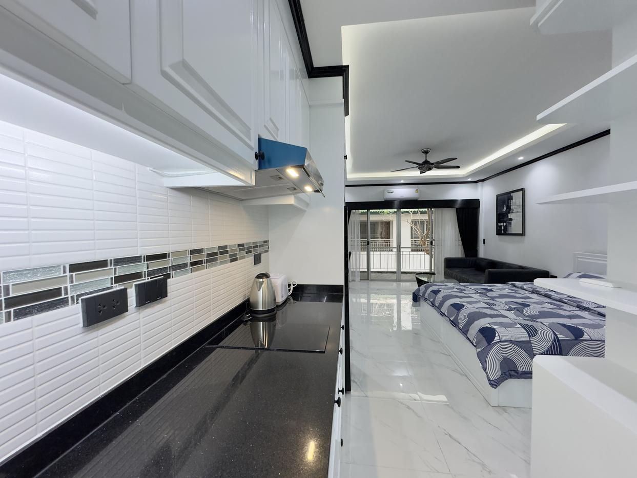 picture Baan Suan Lalana large studio for Rent Jomtien Pattaya - 4/14