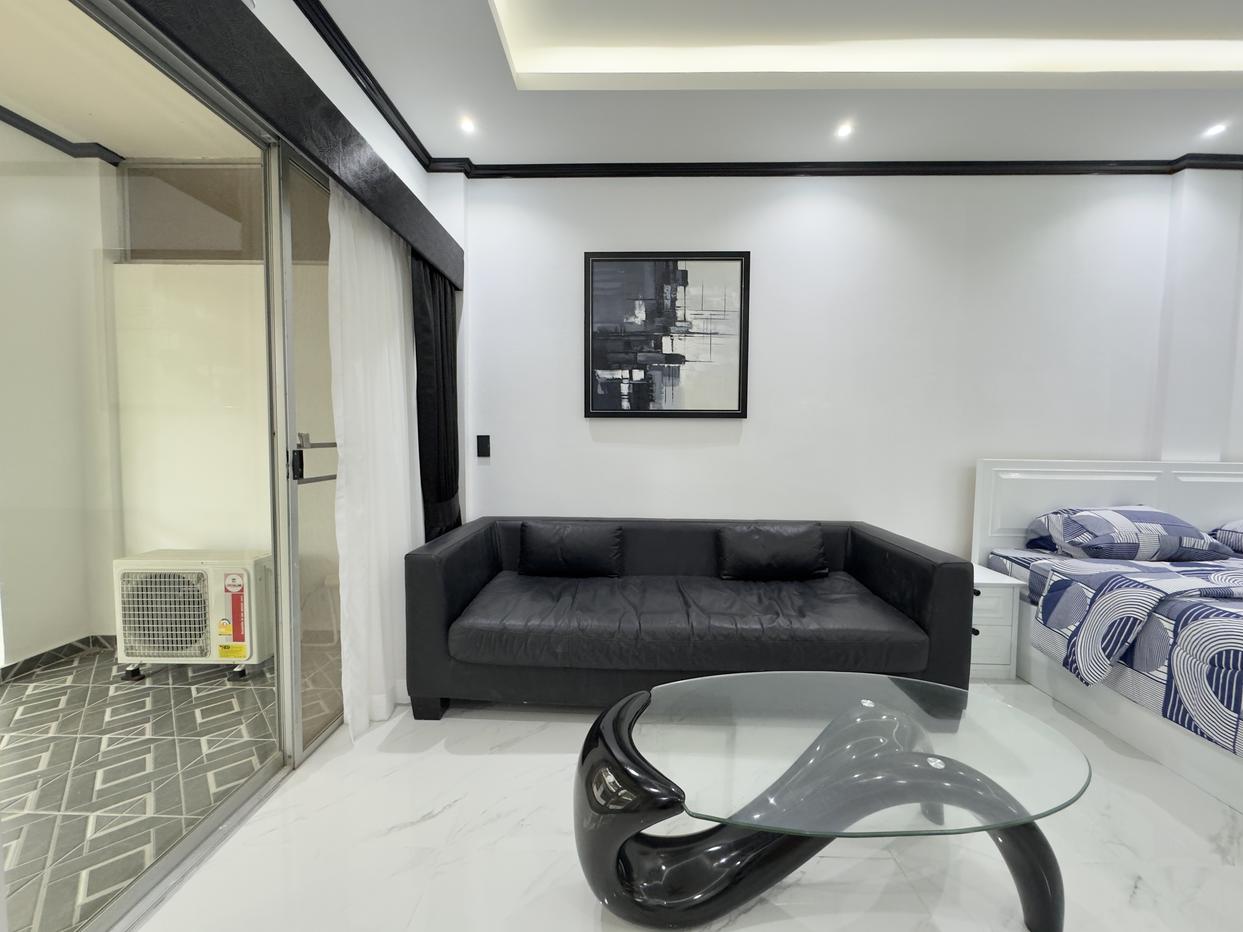 picture Baan Suan Lalana large studio for Rent Jomtien Pattaya - 7/14