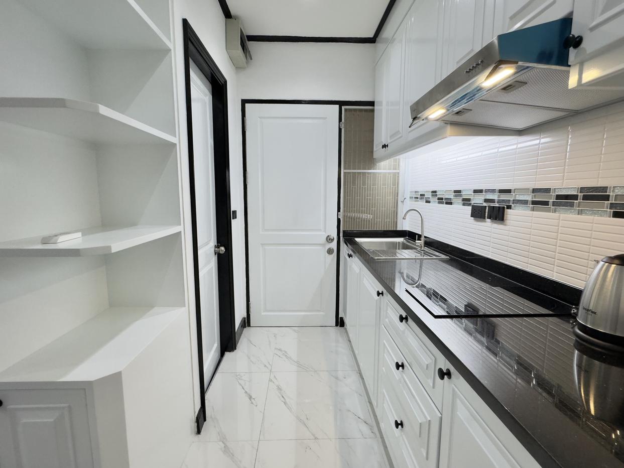 picture Baan Suan Lalana large studio for Rent Jomtien Pattaya - 10/14