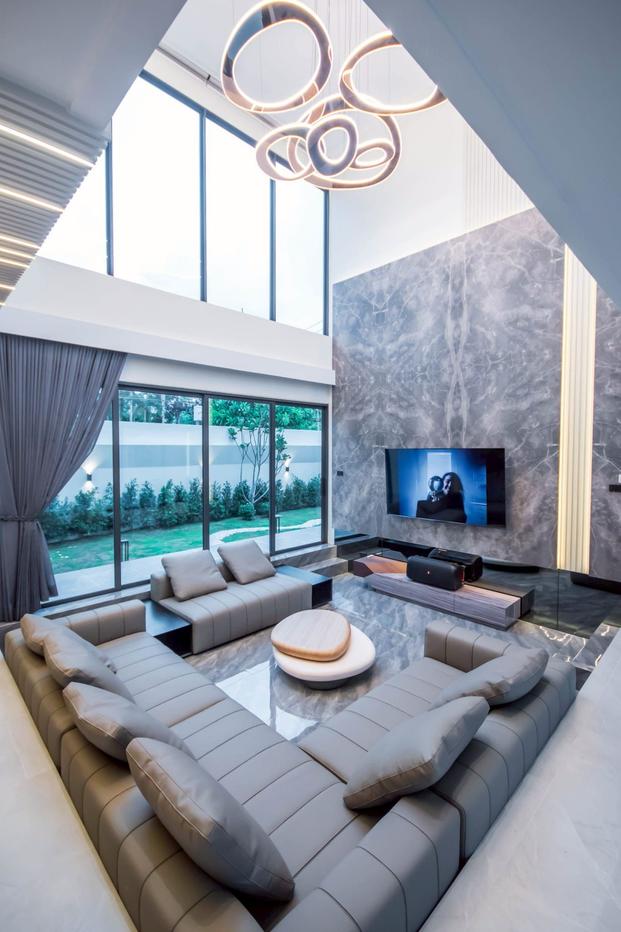 picture Ultra Luxury Newly Completed Villa for Rent in Na Jomtien - 8/20