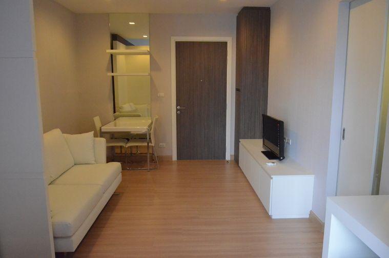 picture Hot Deal! 1BR Condo Near BTS – Urbano Absolute Sathon–Taksin | 3 MB - 2/6