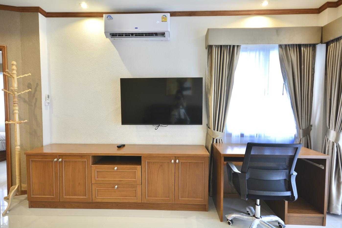 รูป Baan Suan Lalana 1 bedroom corner condo for Rent Jomtien - รูปที่ 9/13