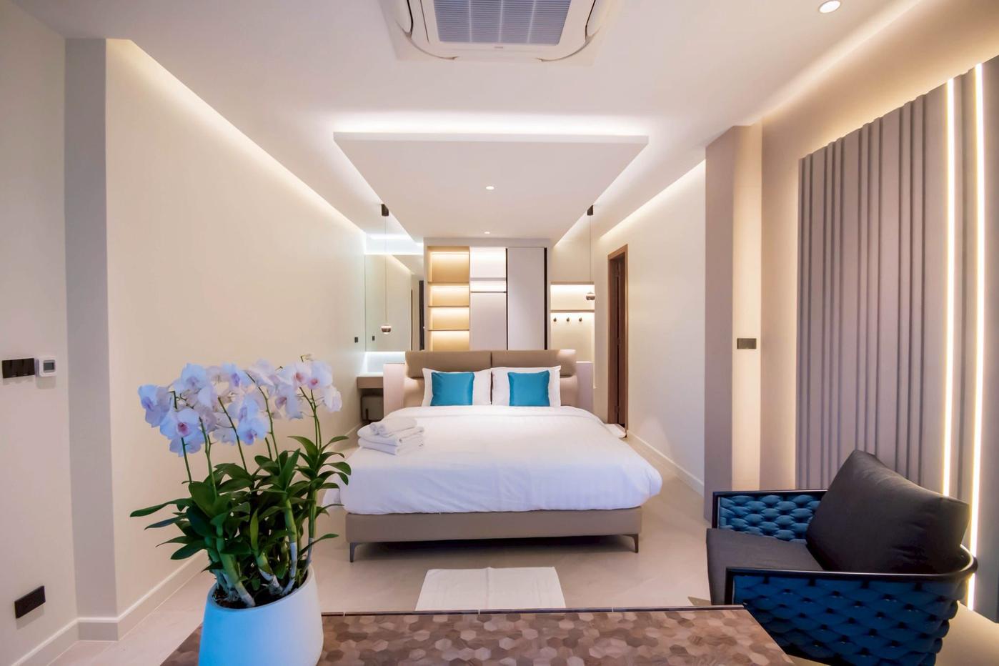 picture Ultra Luxury Newly Completed Villa for Rent in Na Jomtien - 14/20