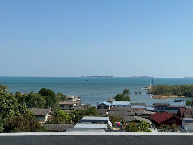 picture Call : 081-821-4826 Mae Phim Ocean Bay, Klaeng Rayong 370 sq.m, Penthouse 2 story 3 Beds 3 Baths with Large Rooftop Bar - 8/13