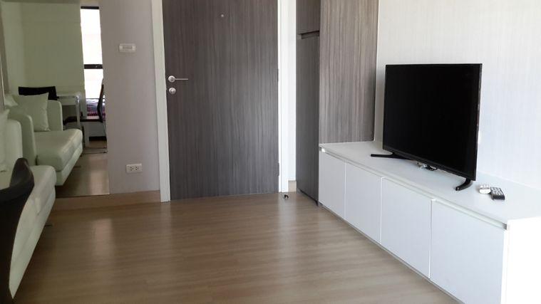 picture Hot Deal! 1BR Condo Near BTS – Urbano Absolute Sathon–Taksin | 3 MB - 3/6