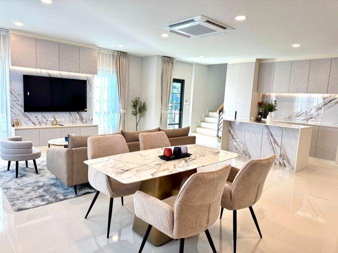 picture For Rent - Centro Bangna , Luxury House 4 bedrooms 4 bathrooms - 4/12