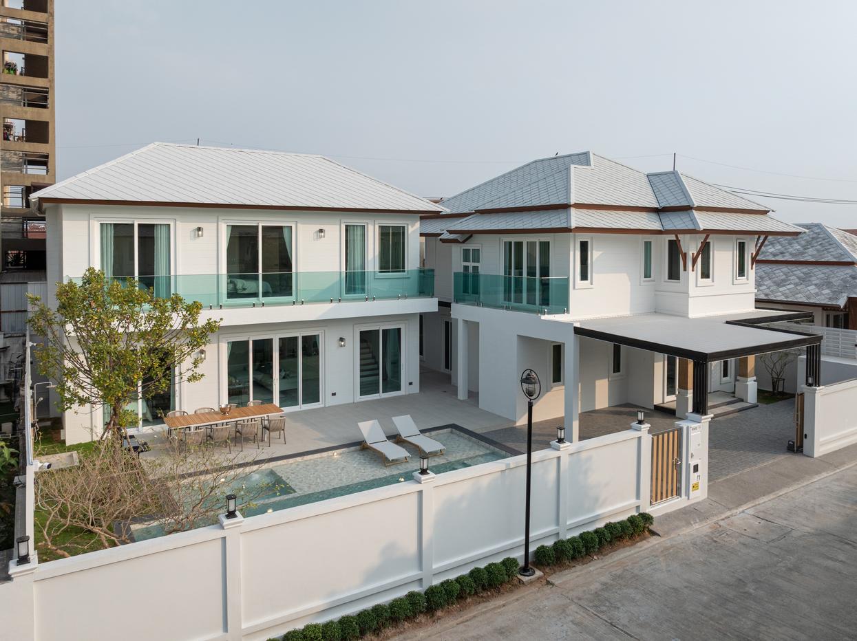 picture 7 Bedroom Pool View Villa for sale in East Pattaya - 1/20